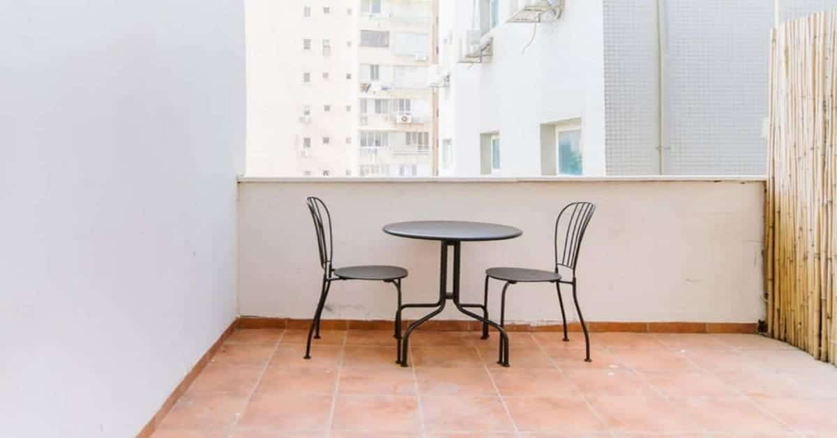 דירה עם מרפסת ברחוב סמילנסקי נתניה