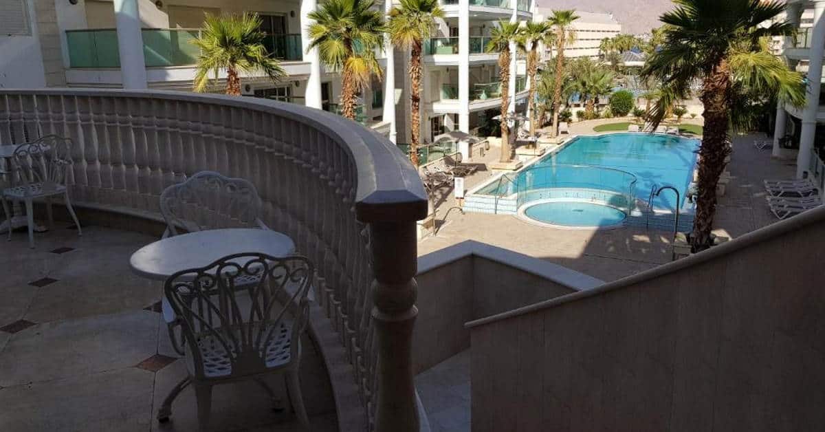דירת לאקז‘רי – בית מגורים עם בריכה, אילת
