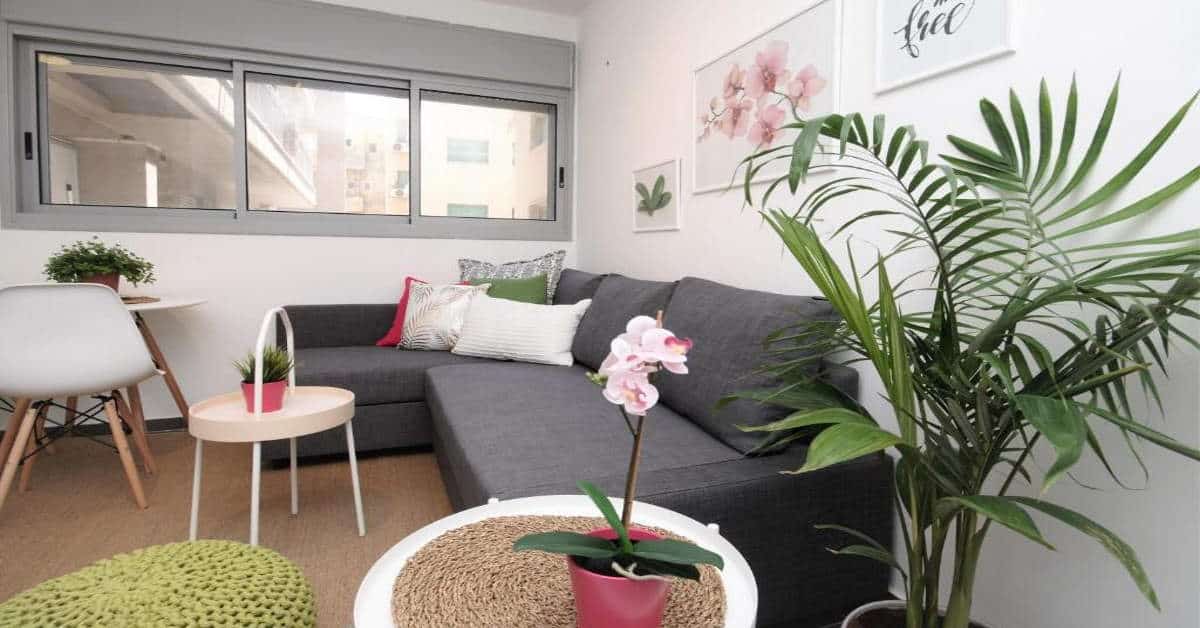 דירה חדשה ואופנתית עם שני חדרי שינה ומרפסת בלב פלורנטין תל אביב