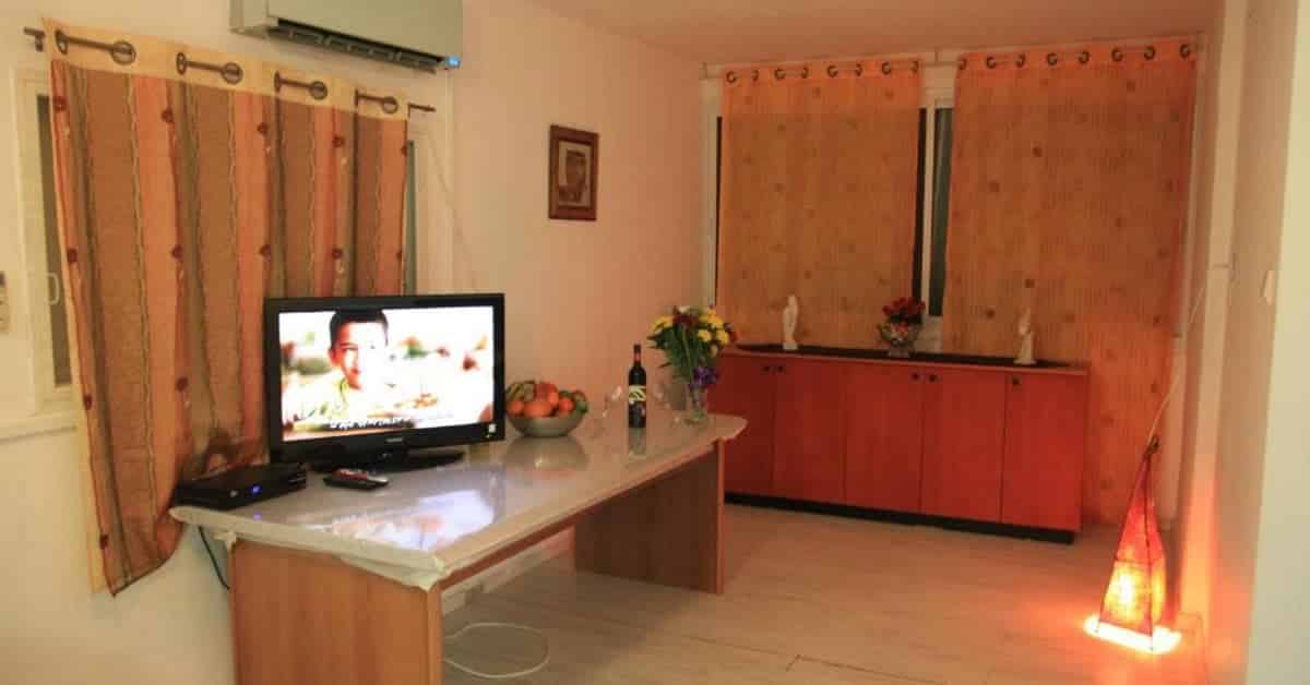 בית הארחה בלו ג'יימי, טבריה