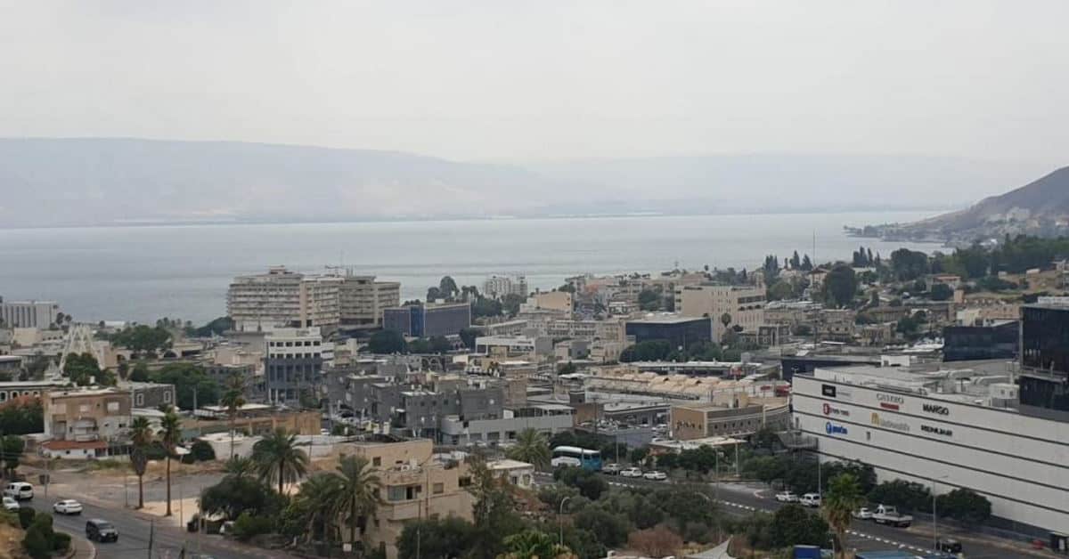 נופש באגם, דירה בטבריה