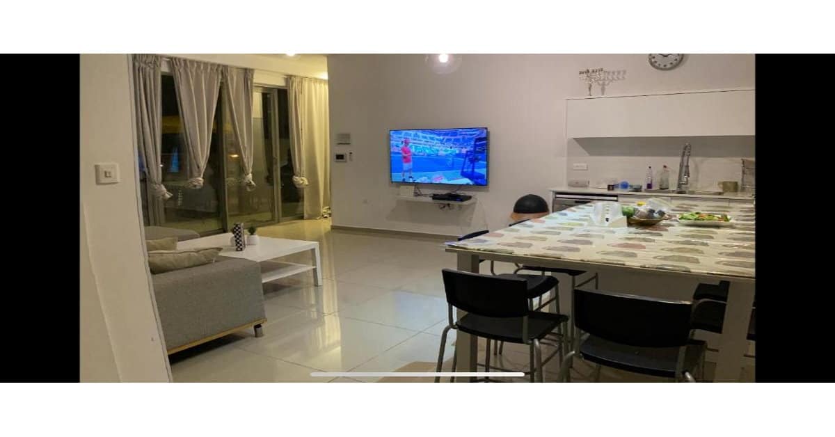 פנטהאוז מדהימה עם נוף לים ובריכה פרטית מחוממת באילת