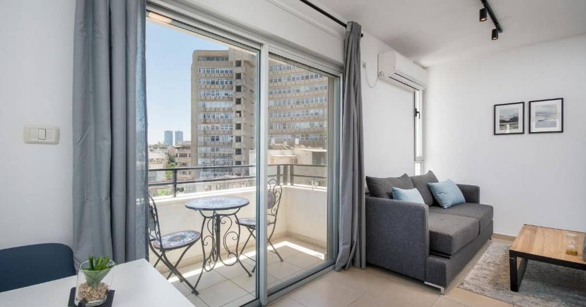 דירה עם חדר שינה אחד במיקום מעולה ליד בוגרשוב והחוף תל אביב