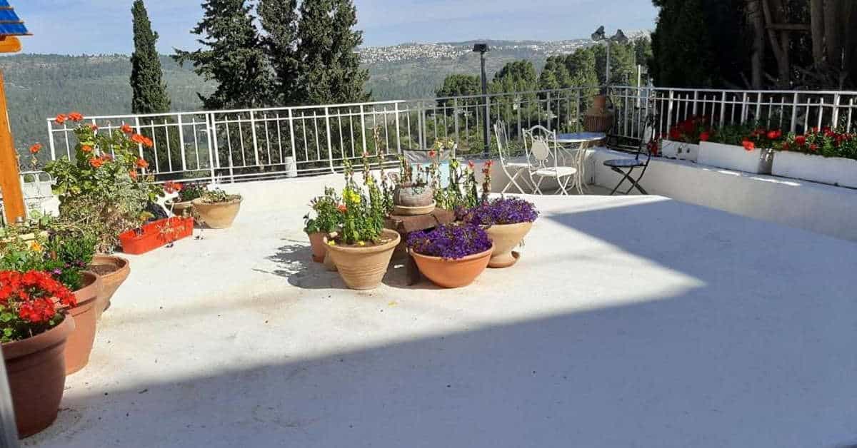 צימר אברהמי נוף לאגם ירושלים