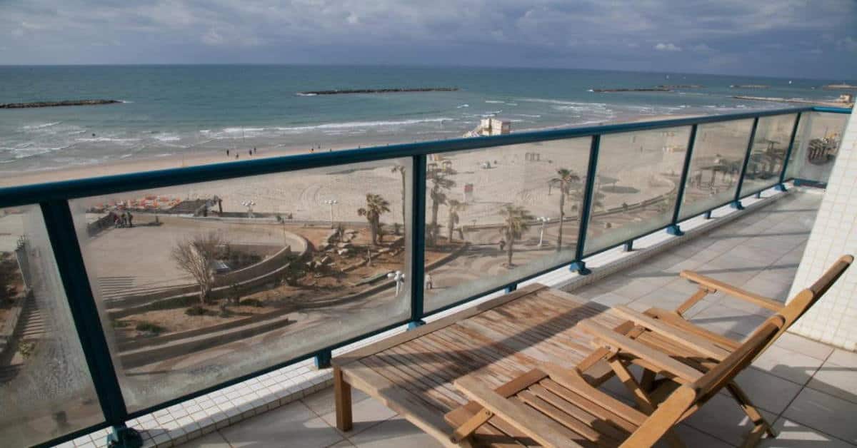 מלון הרברט סמואל על החוף