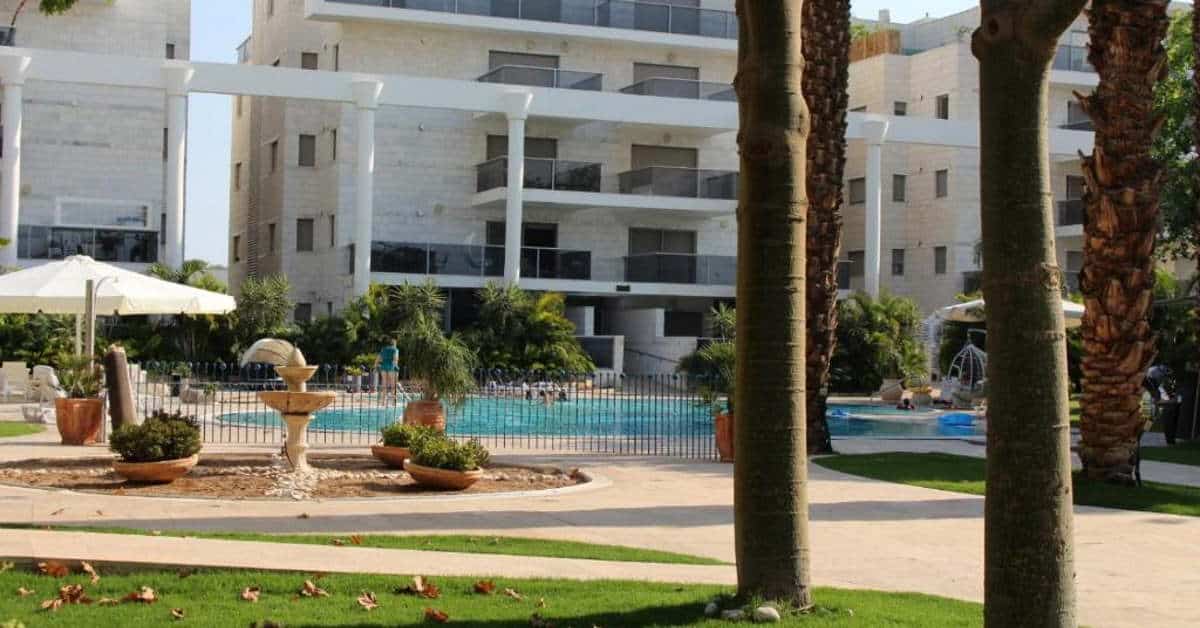 סוויטת בארי ברויאל פארק אילת