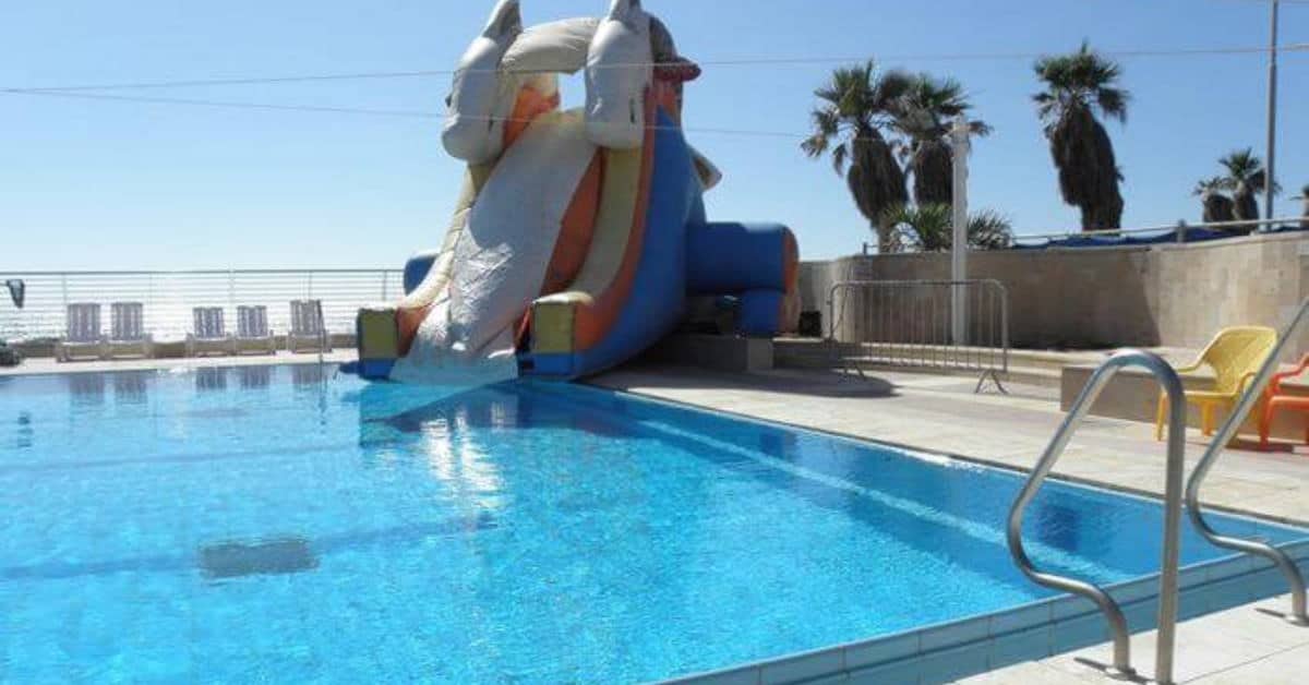 דירת אלמוג חוף חיפה